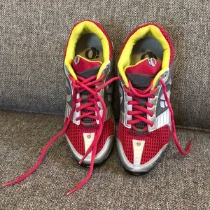 Pearl Izumi Cycle Shoes